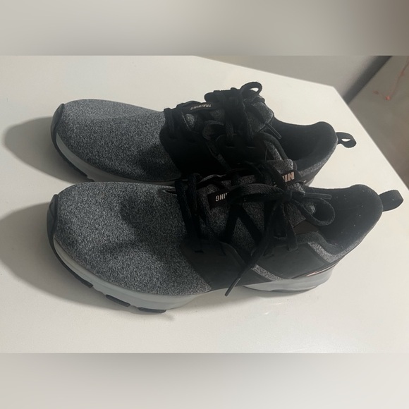 Nike Air BellaTR Wolf Grey - Picture 3 of 5